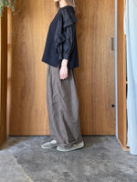 TISSU / フレンチリネン 東炊きストライプ ギャザータックPT（モカ）