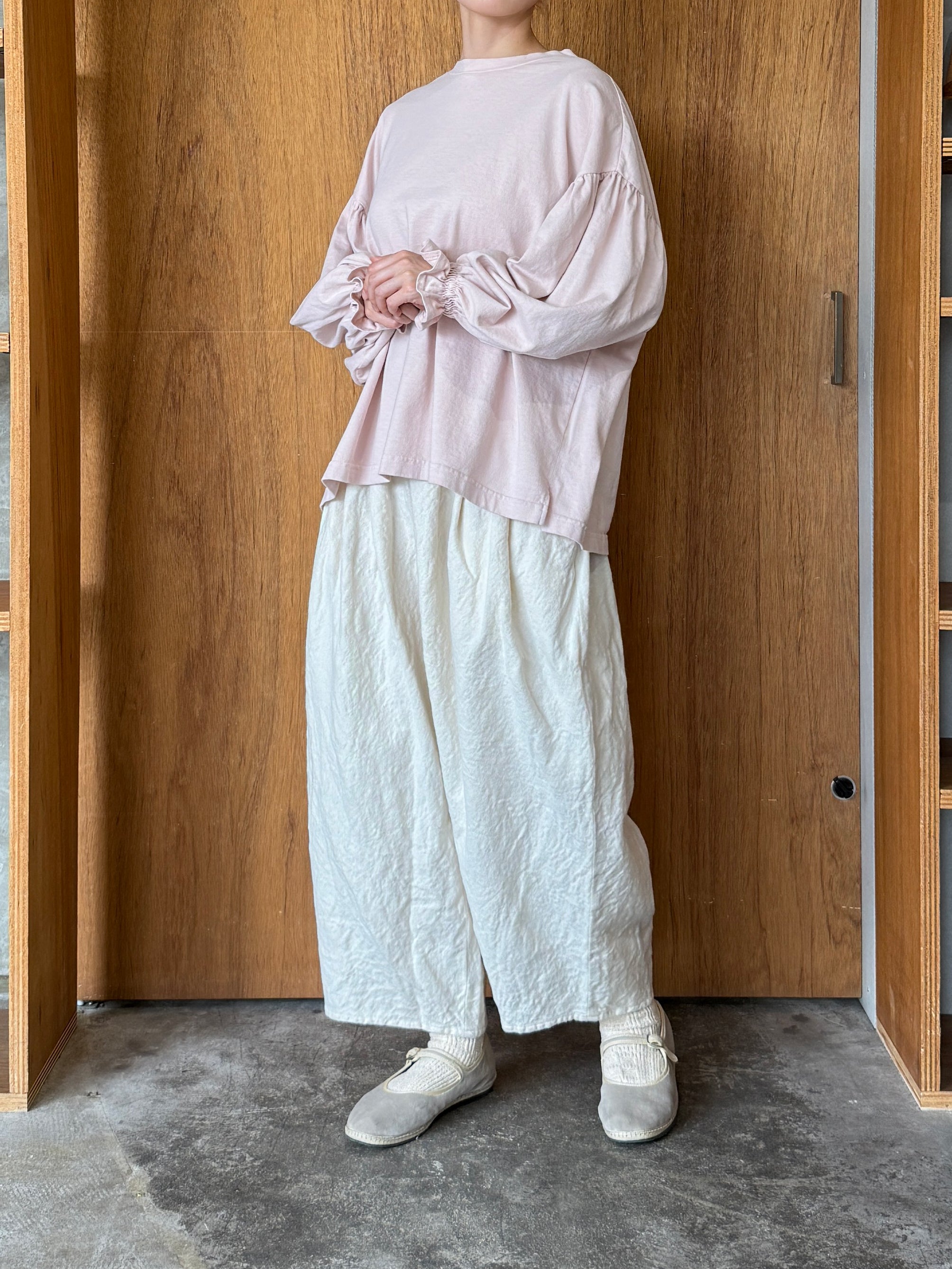 ROBE de PEAU / CAMILLE WOOL TUCK PANTS (WHITE)
