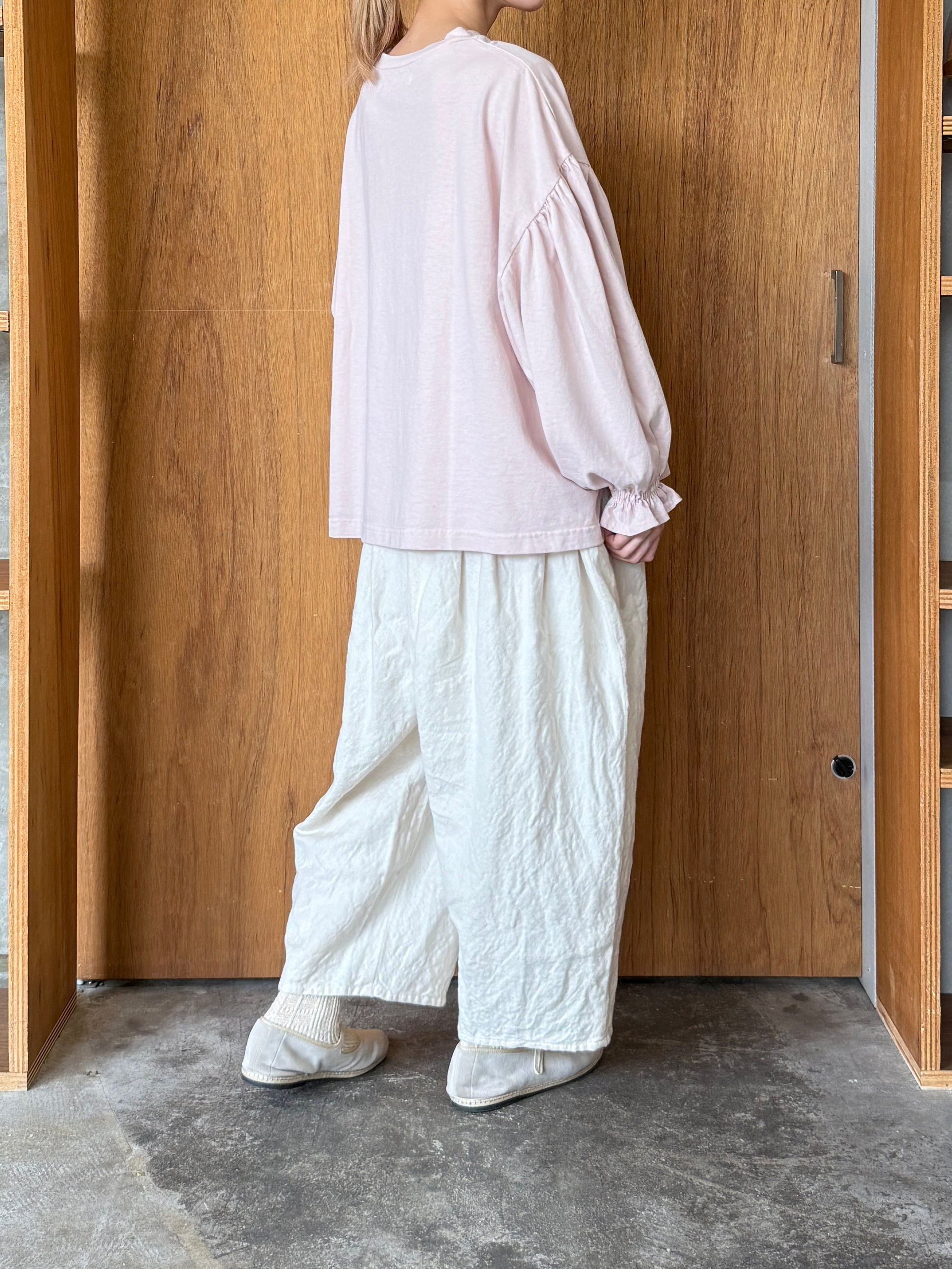 ROBE de PEAU / CAMILLE WOOL TUCK PANTS (WHITE)