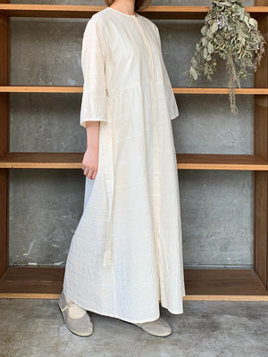 【SALE】qiri / embroidery jacquard one-piece (キナリ)