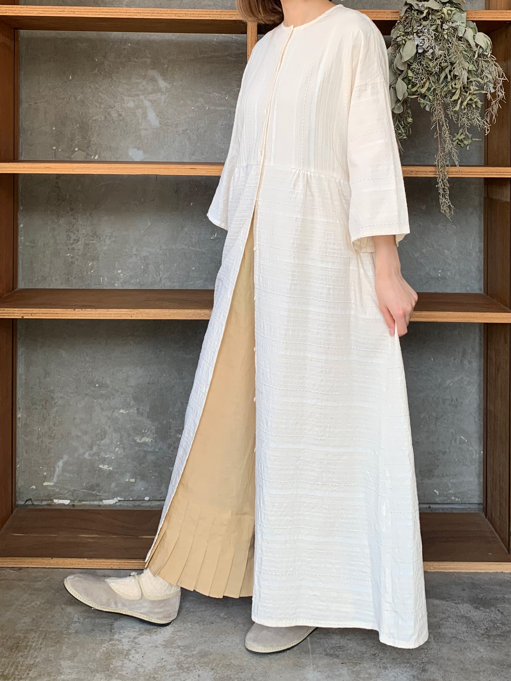 【SALE】qiri / embroidery jacquard one-piece (キナリ)