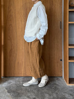 ROBE de PEAU / CAMILLE WOOL TUCK PANTS (CAMEL)
