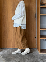 ROBE de PEAU / CAMILLE WOOL TUCK PANTS (CAMEL)