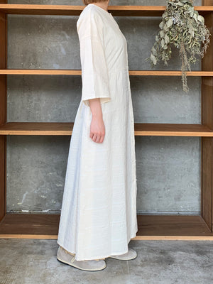【SALE】qiri / embroidery jacquard one-piece (キナリ)
