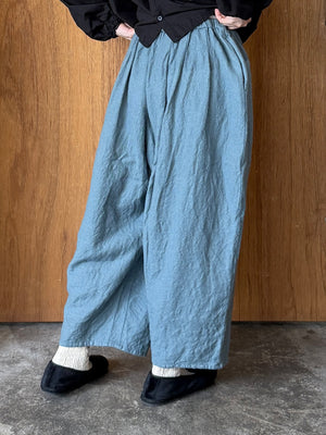 ROBE de PEAU / CAMILLE WOOL TUCK PANTS (GRAYISH BLUE)