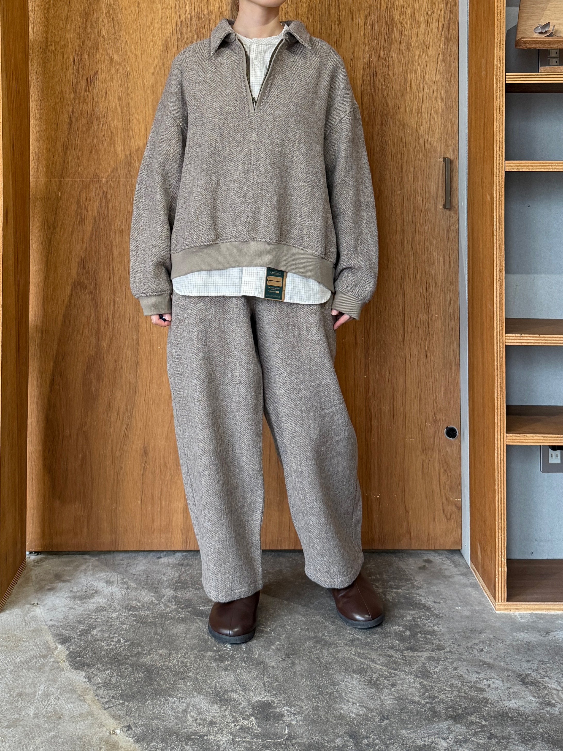 TISSU / オリジナルウールヘリンボン ハーフジップブルゾン（ベージュヘリンボン）