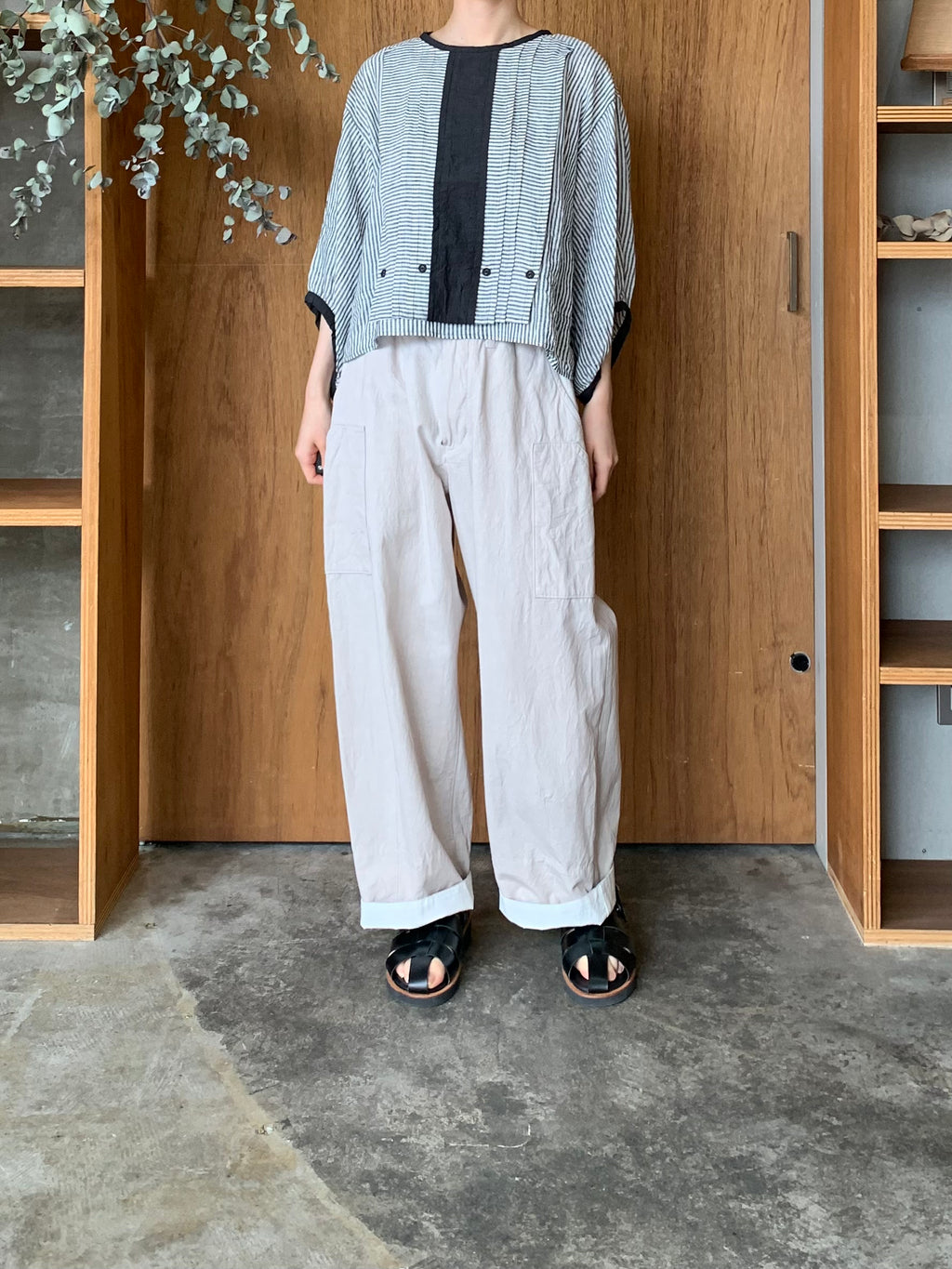 Vlas Blomme / London Stripe Linen 配色ピンタックブラウス