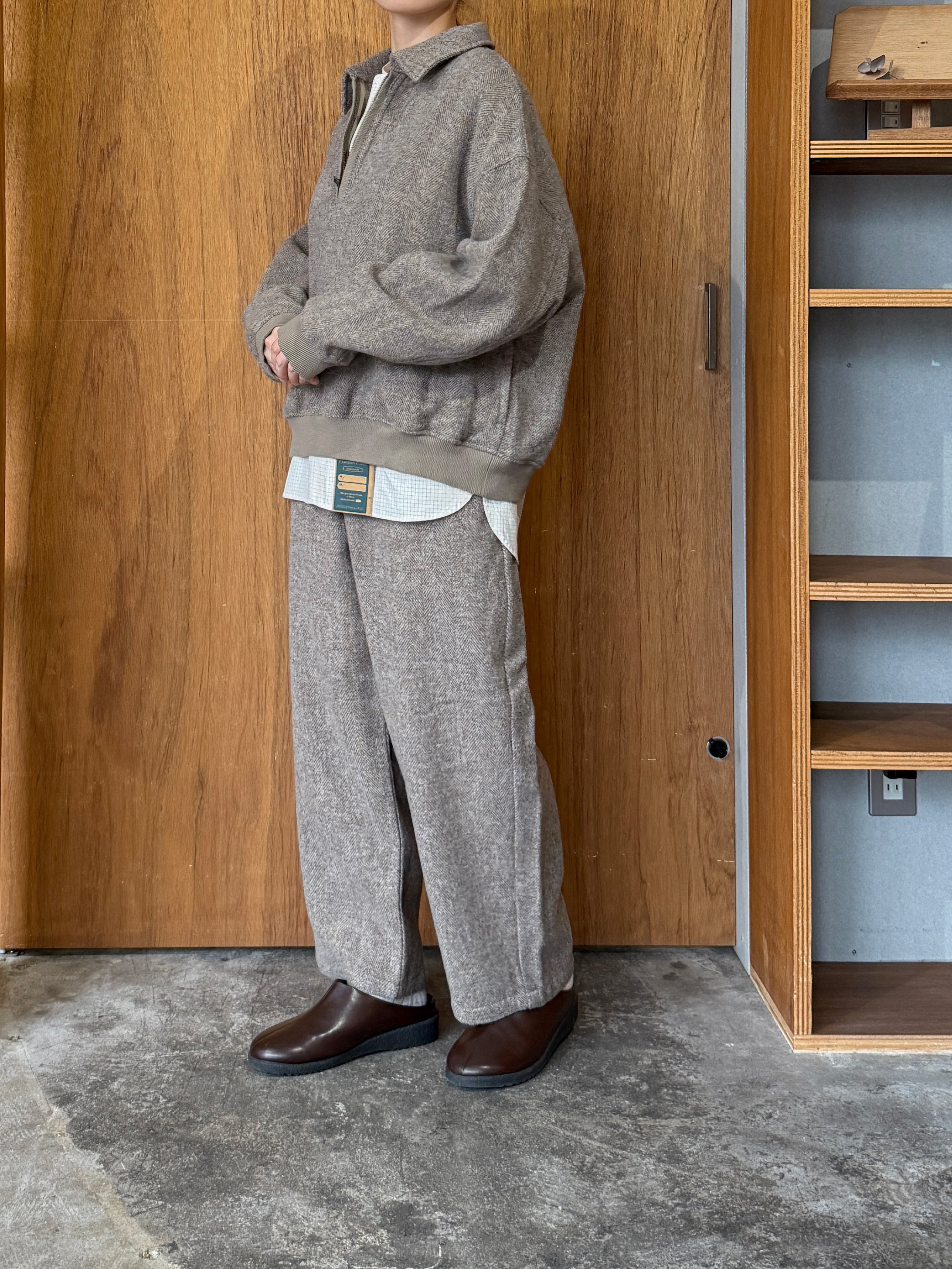 TISSU / オリジナルウールヘリンボン ハーフジップブルゾン（ベージュヘリンボン）