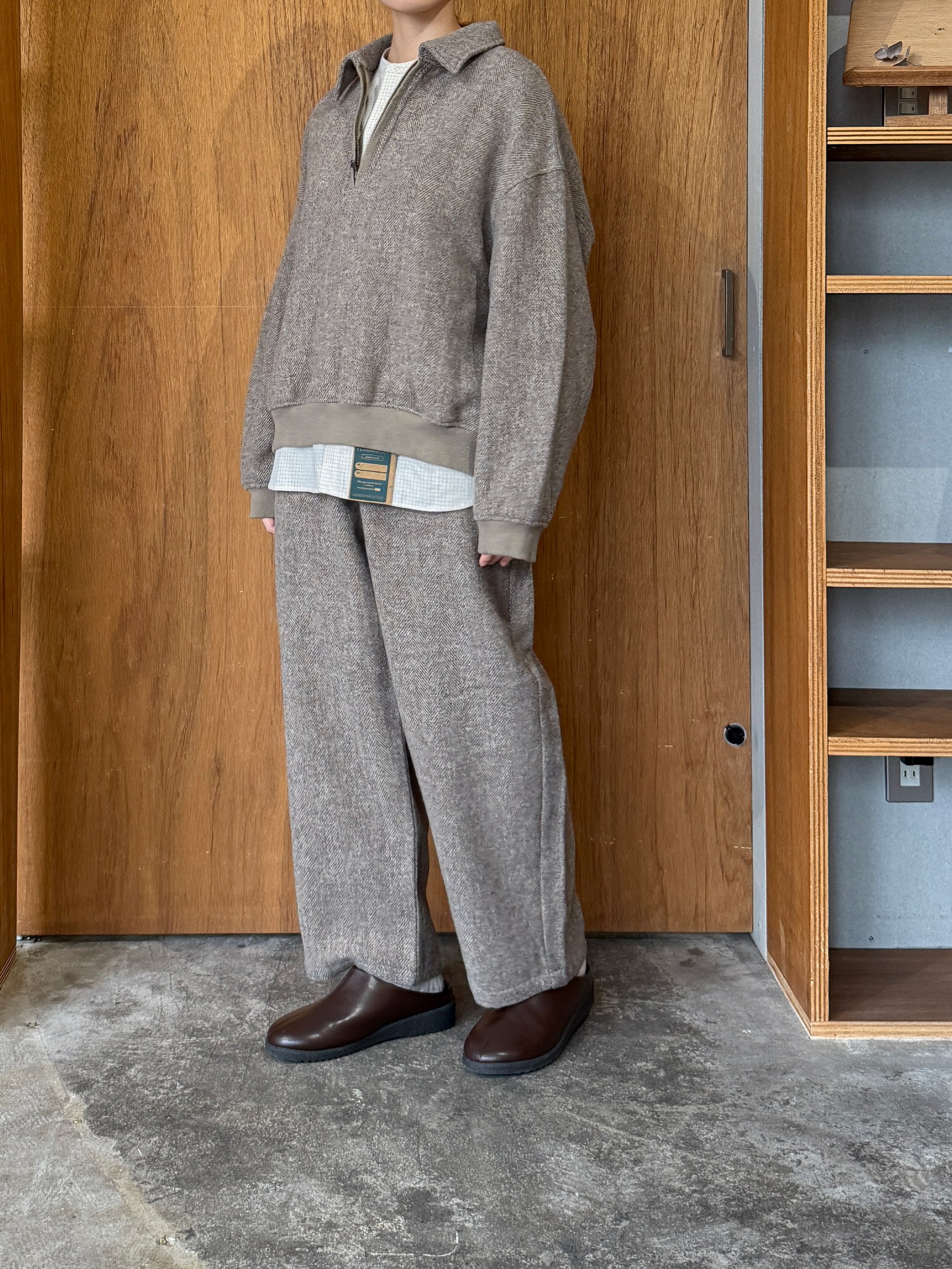 TISSU / オリジナルウールヘリンボン ハーフジップブルゾン（ベージュヘリンボン）