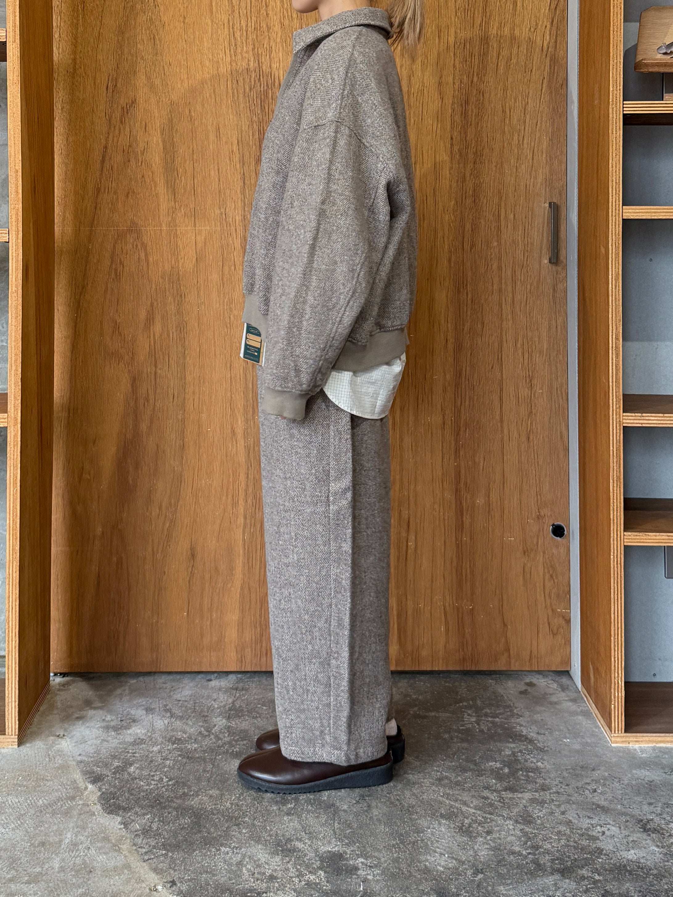 TISSU / オリジナルウールヘリンボン ハーフジップブルゾン（ベージュヘリンボン）