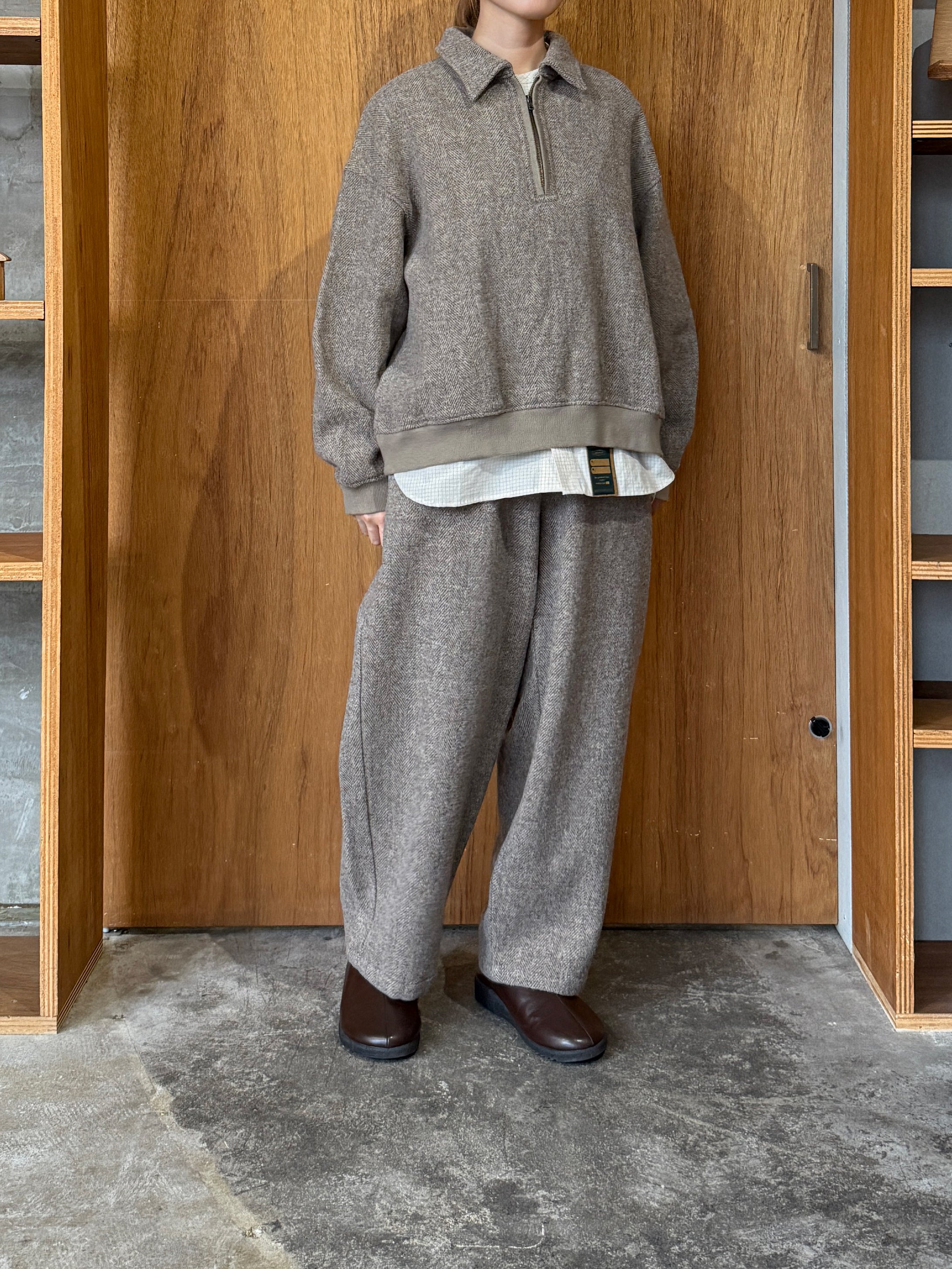 TISSU / オリジナルウールヘリンボン ハーフジップブルゾン（ベージュヘリンボン）