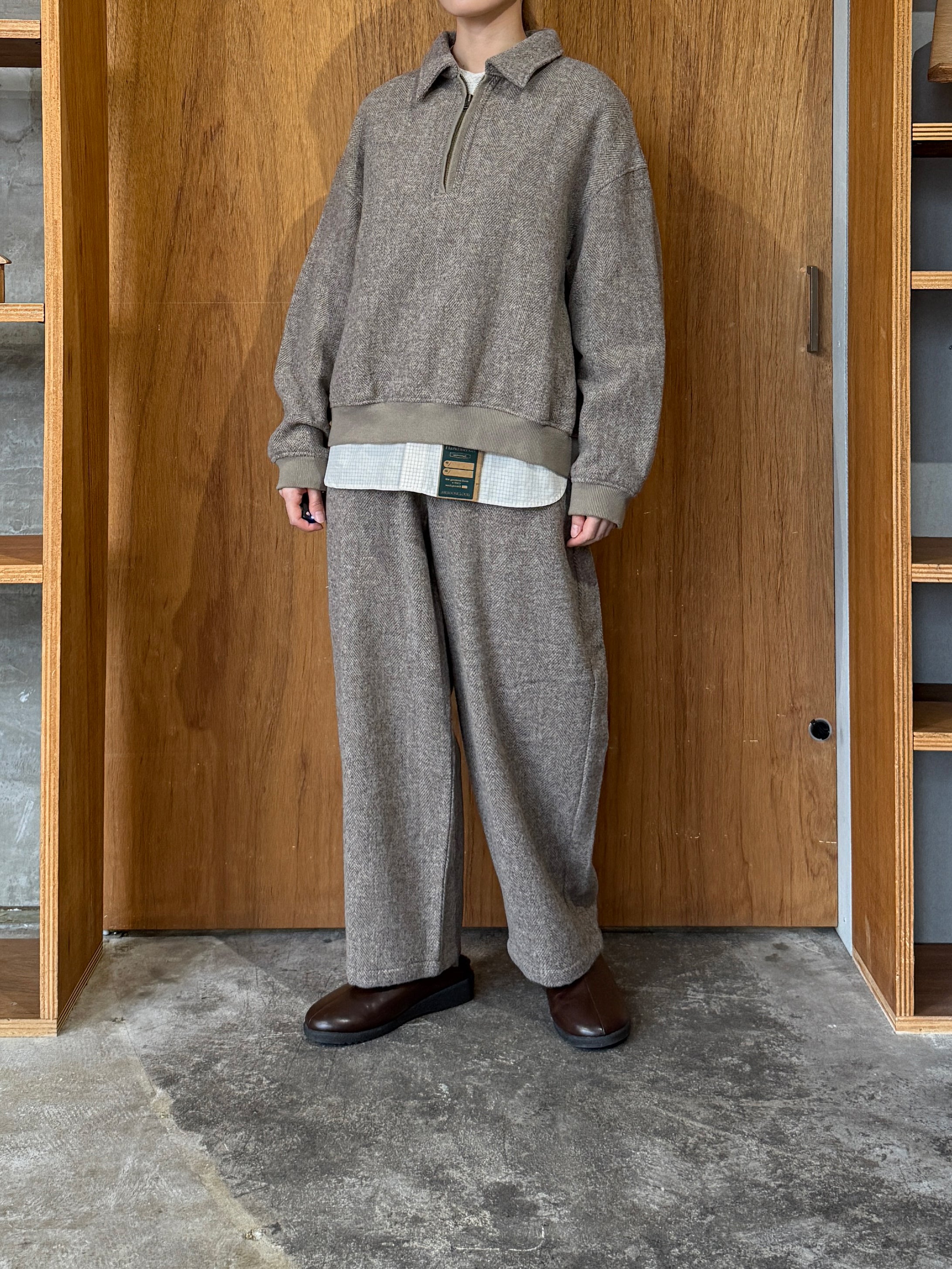 TISSU / オリジナルウールヘリンボン ハーフジップブルゾン（ベージュヘリンボン）