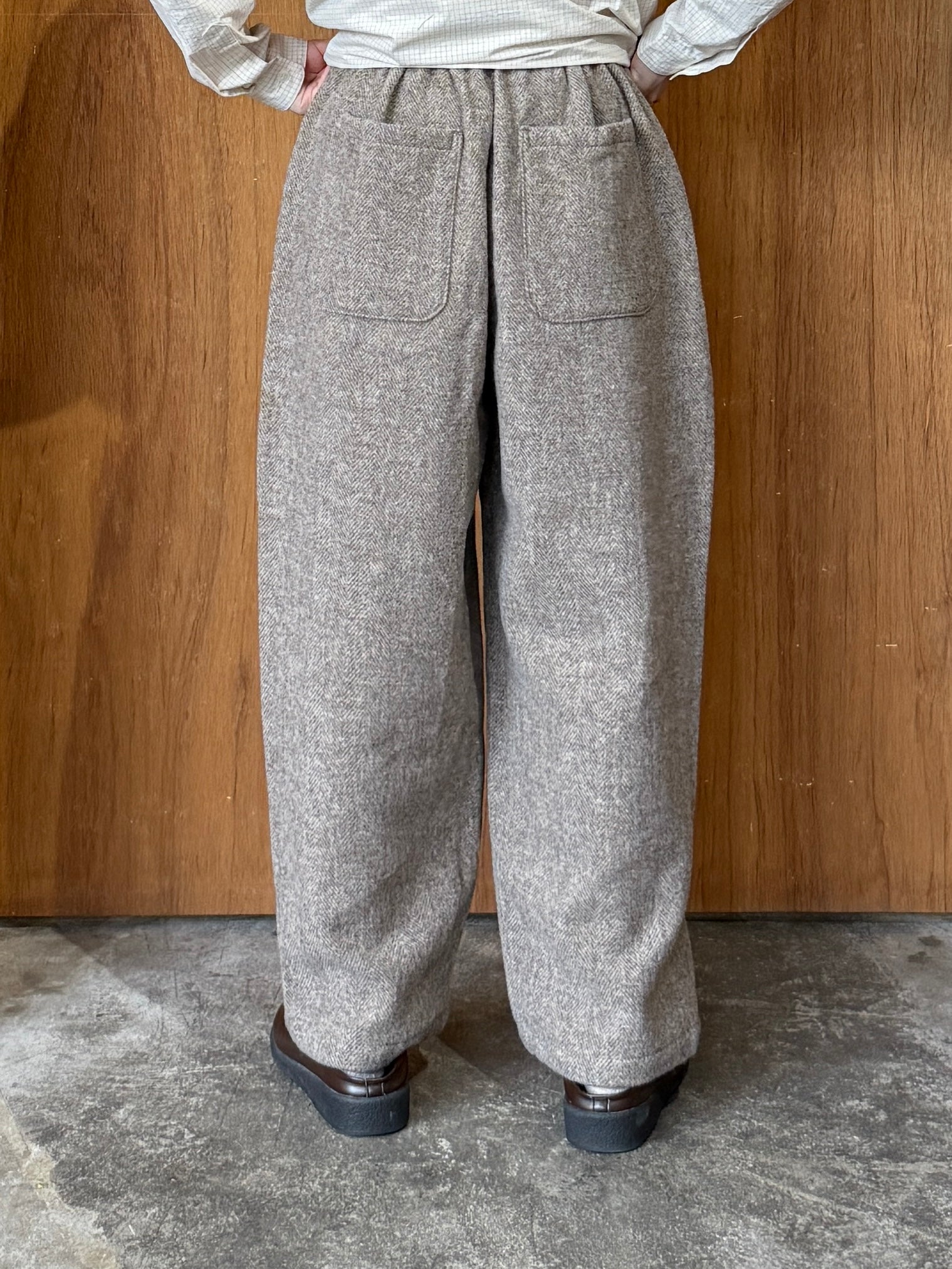 TISSU / オリジナルウールヘリンボン バルーンPT（ベージュヘリンボン）