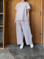 qiri / turu flower embroidery frill blouse (ラベンダー)