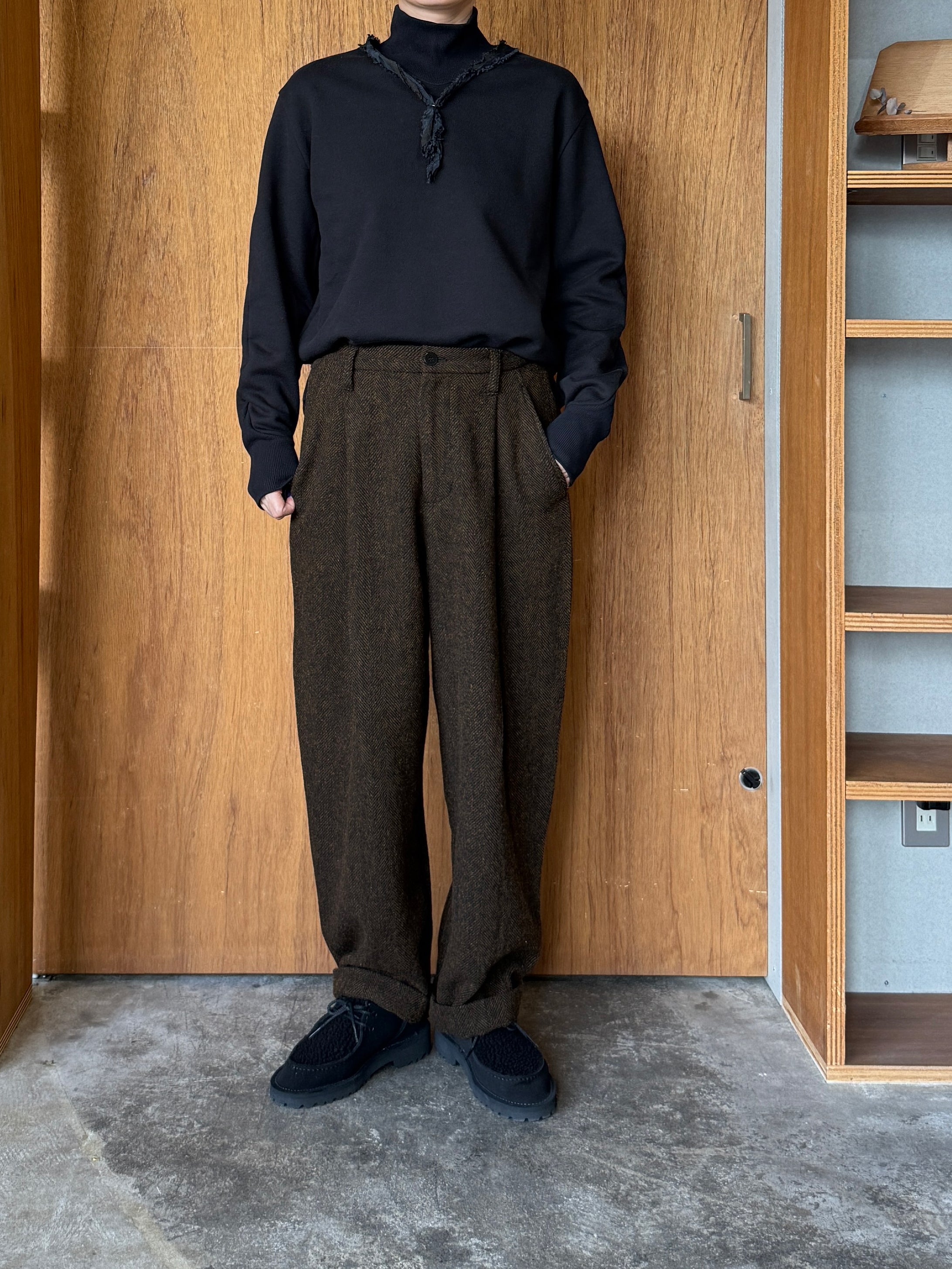 TISSU / オリジナルウールヘリンボン タックストレートPT（ブラウンヘリンボン）