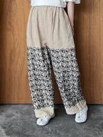 qiri / turu flower embroidery curve pents (サンド)