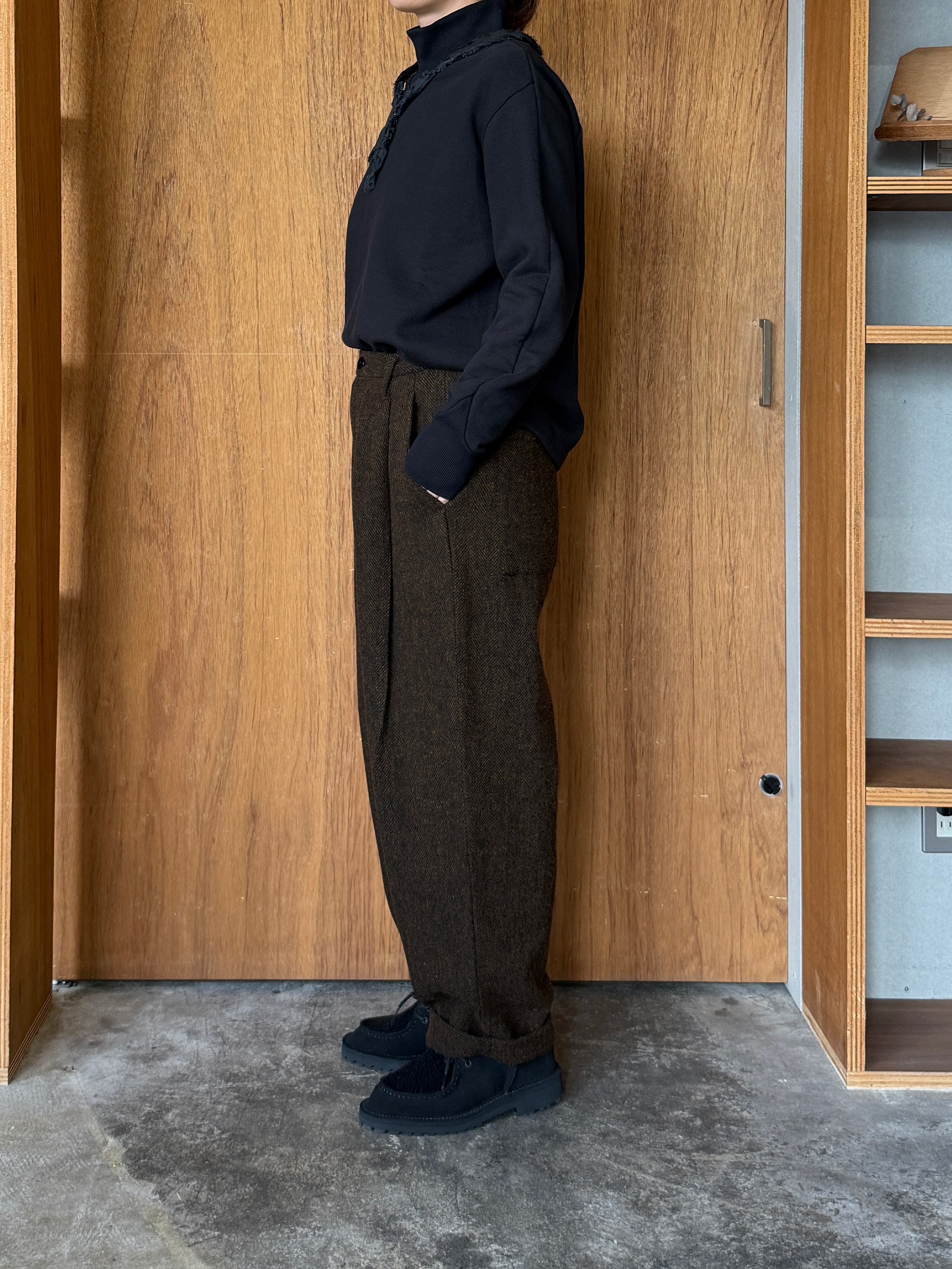 TISSU / オリジナルウールヘリンボン タックストレートPT（ブラウンヘリンボン）