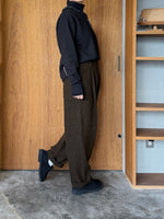 TISSU / オリジナルウールヘリンボン タックストレートPT（ブラウンヘリンボン）