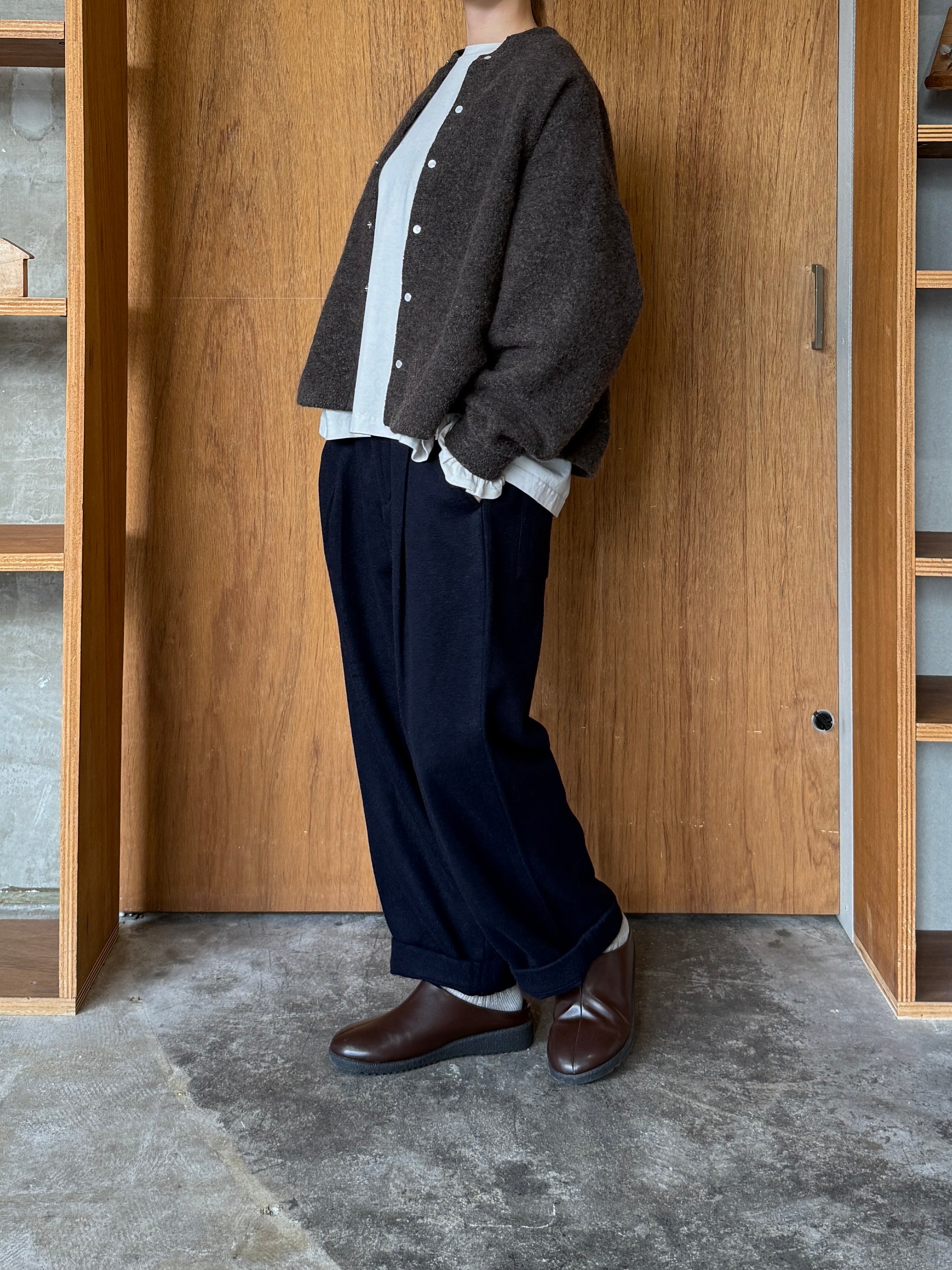 TISSU / カシミヤビーバー タックストレートPT（クロ）