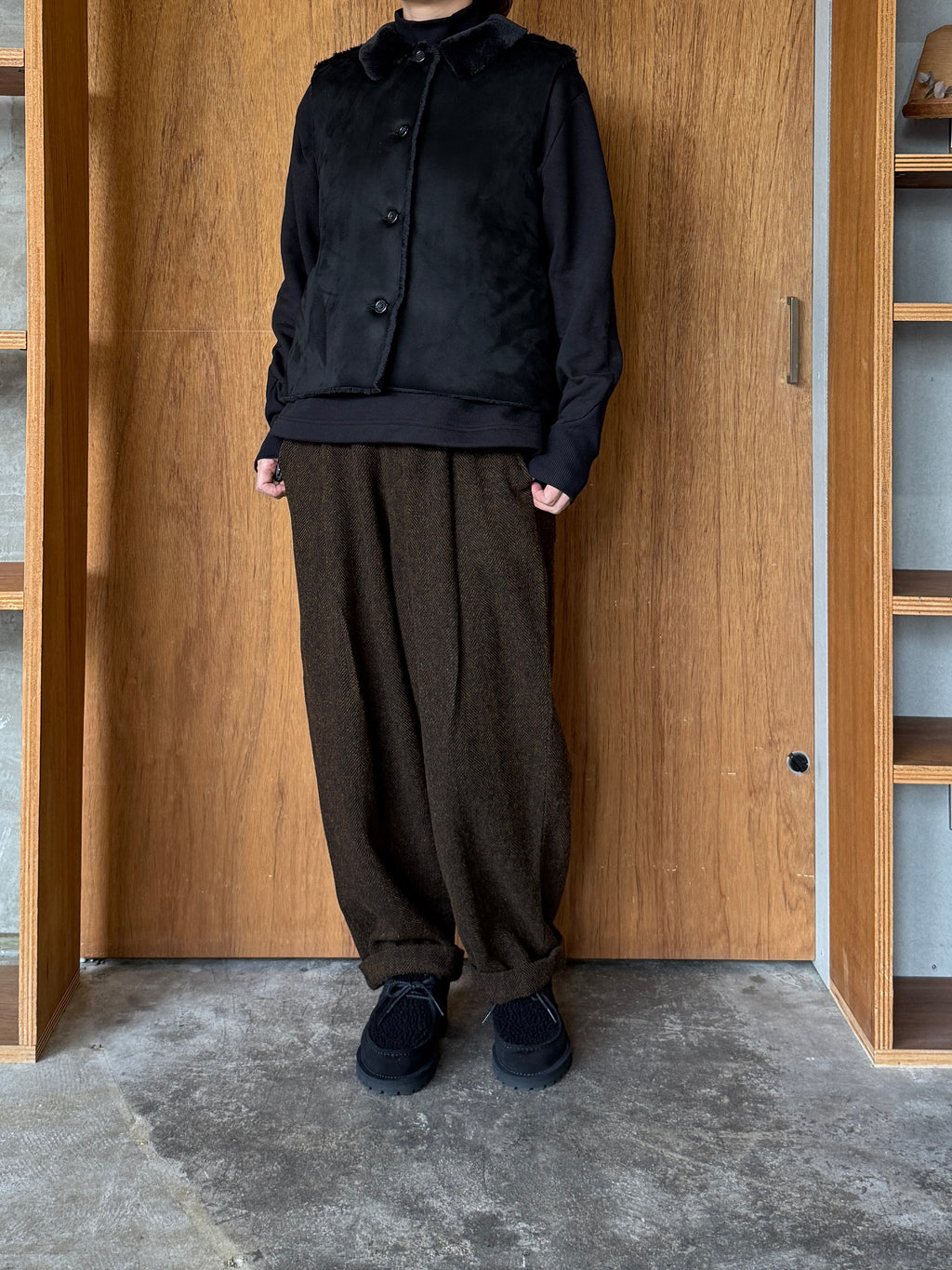 TISSU / オリジナルウールヘリンボン タックストレートPT（ブラウンヘリンボン）