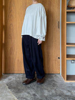 TISSU / カシミヤビーバー タックストレートPT（ネイビー）