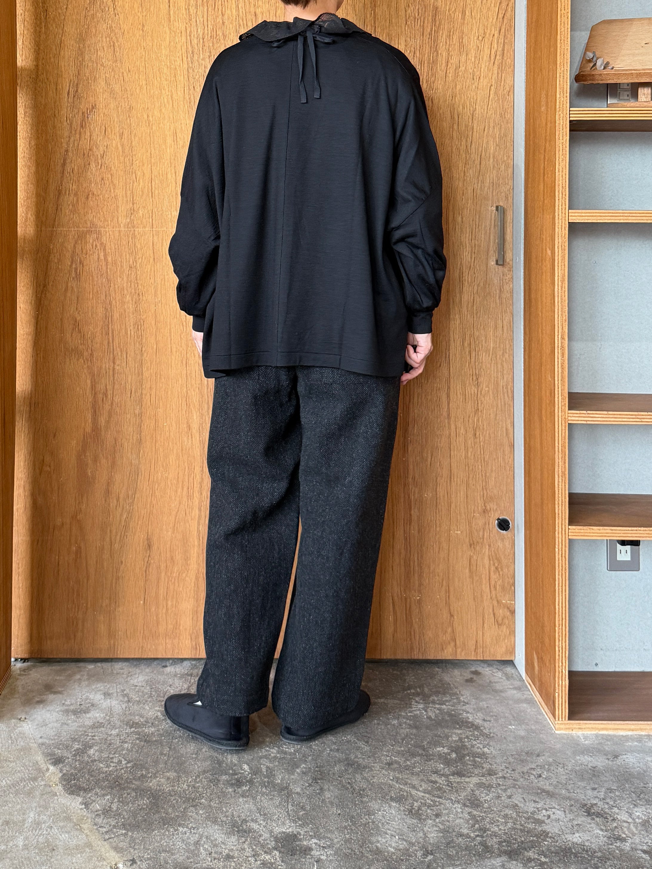 TISSU / オリジナルウールヘリンボン タックストレートPT（クロヘリンボン）