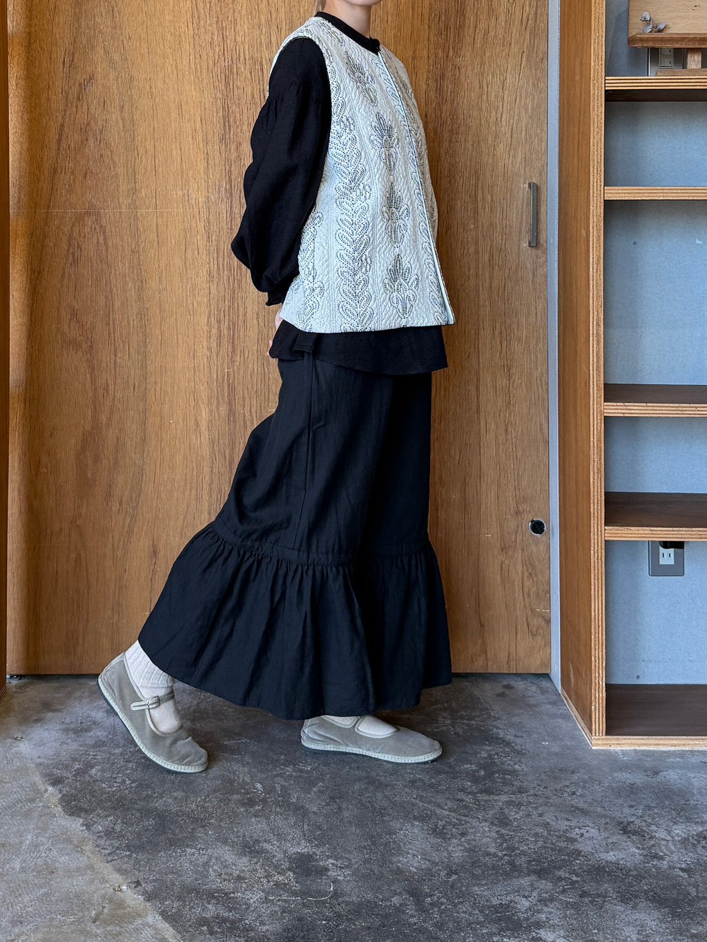 ROBE de PEAU / CAMILLE FRILL PANTS (BLACK)
