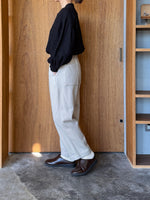 UNIVERSAL TISSU /  綿麻起毛ツイル ギャザースリーブブラウス（クロ）