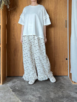 UNIVERSAL SEVEN / クラシック天竺 ショルダーフリルTシャツ（シロ×シロ）
