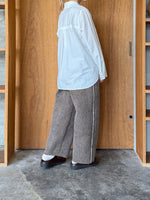 qiri / Denim fleece needle punch curve pants (ブラウン)