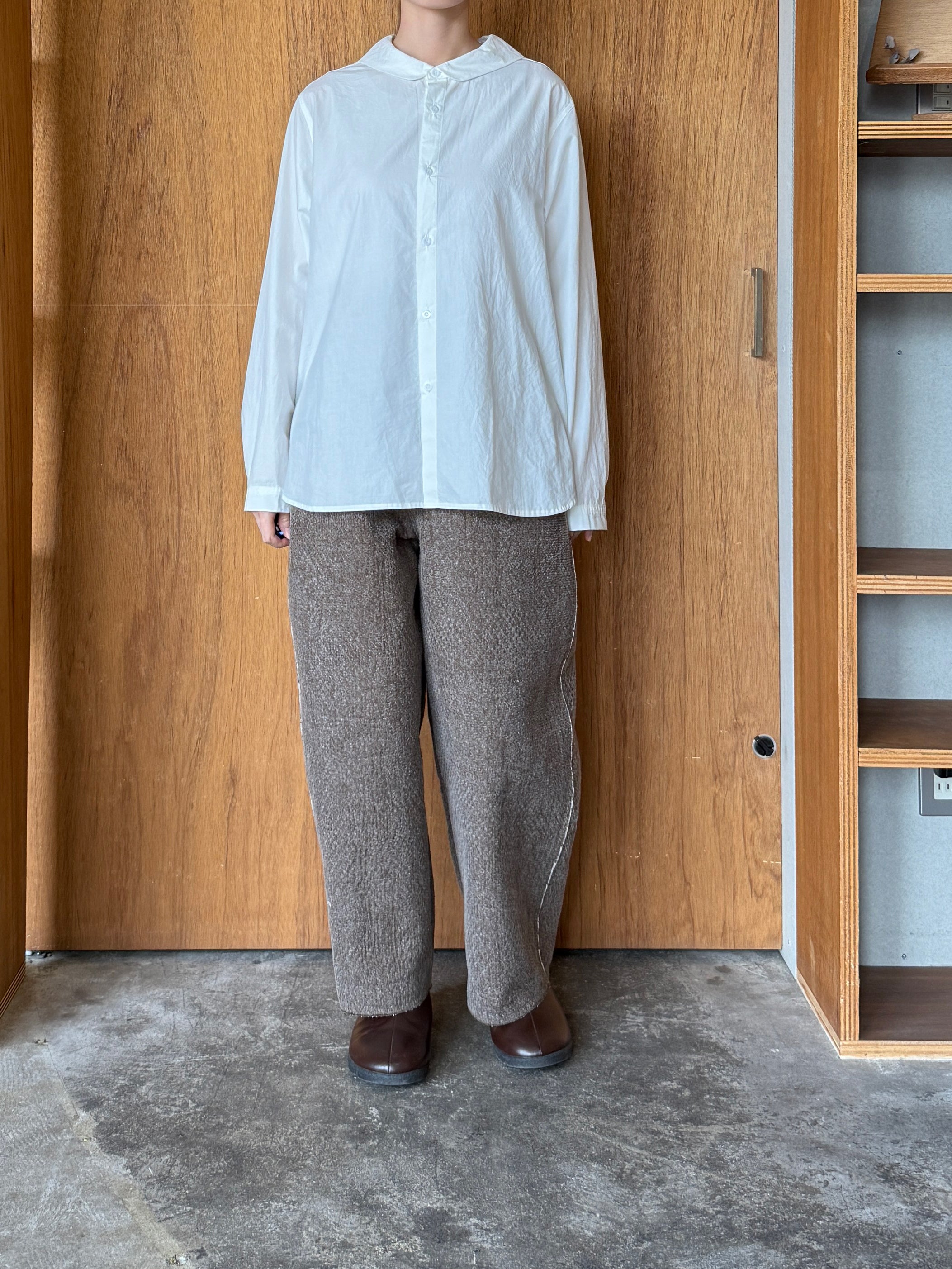 qiri / Denim fleece needle punch curve pants (ブラウン)