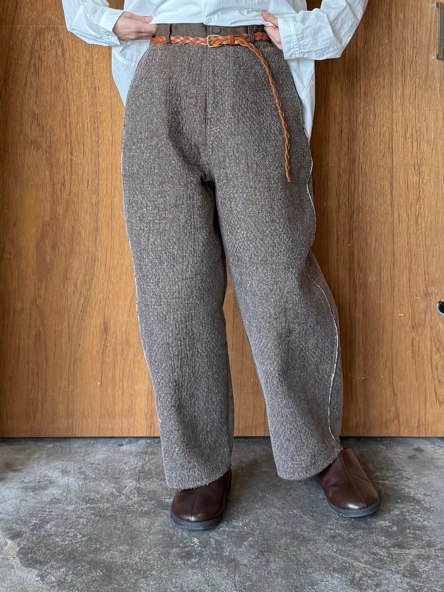 qiri / Denim fleece needle punch curve pants (ブラウン)