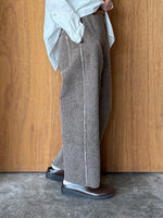 qiri / Denim fleece needle punch curve pants (ブラウン)