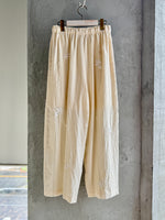 qiri / antique chain embroidery gather  pants (キナリ)
