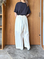 qiri / antique chain embroidery gather  pants (キナリ)