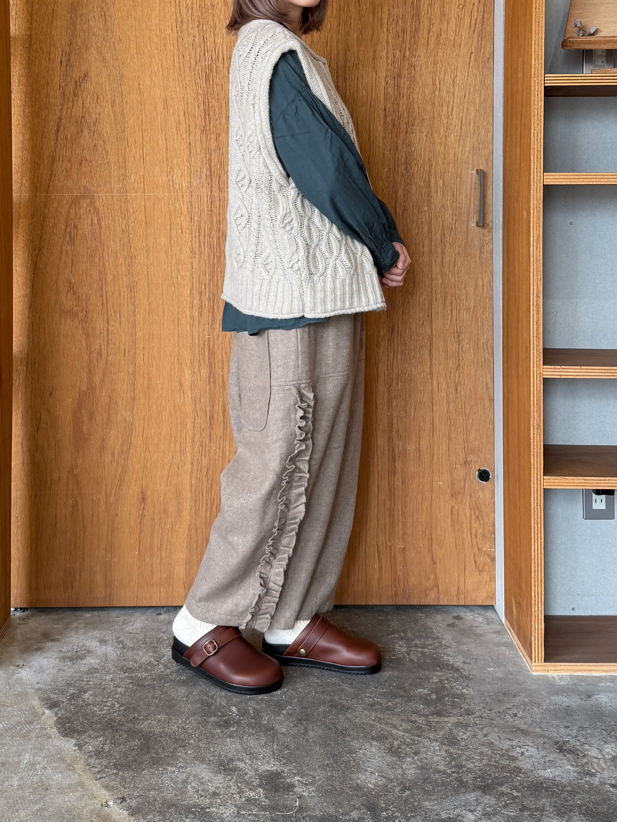 tumugu / ミックスケーブルユニット 2wayベスト（BEIGE）