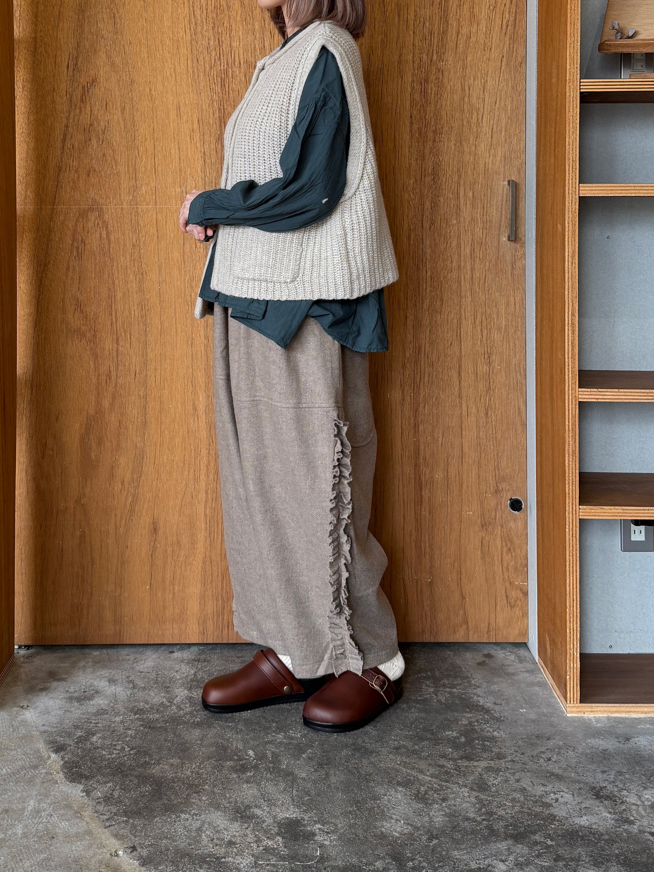 tumugu / ミックスケーブルユニット 2wayベスト（BEIGE）