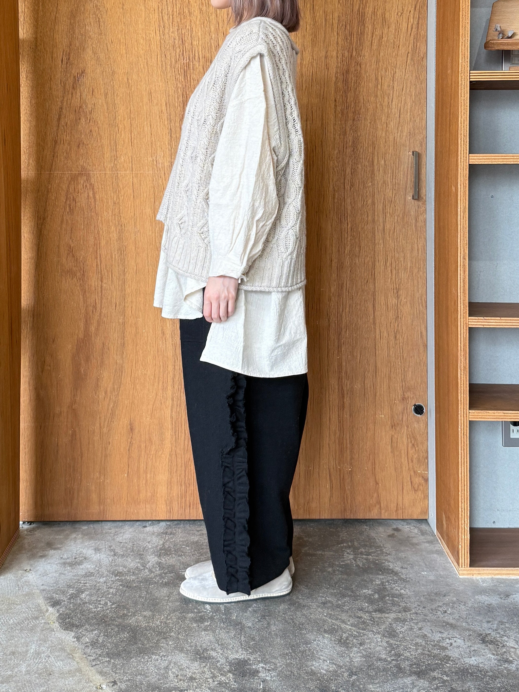 tumugu / ミックスケーブルユニット 2wayベスト（BEIGE）