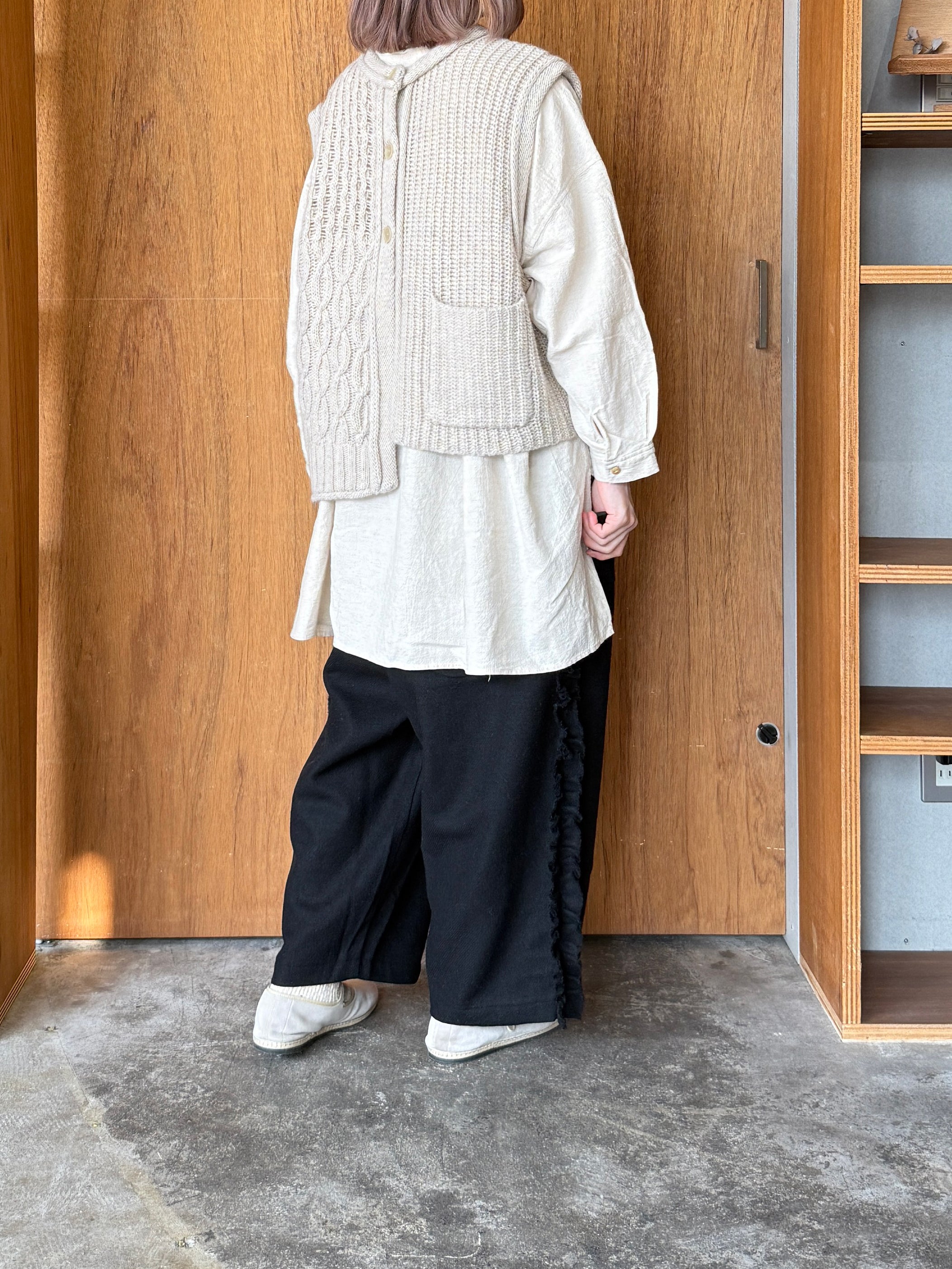 tumugu / ミックスケーブルユニット 2wayベスト（BEIGE）