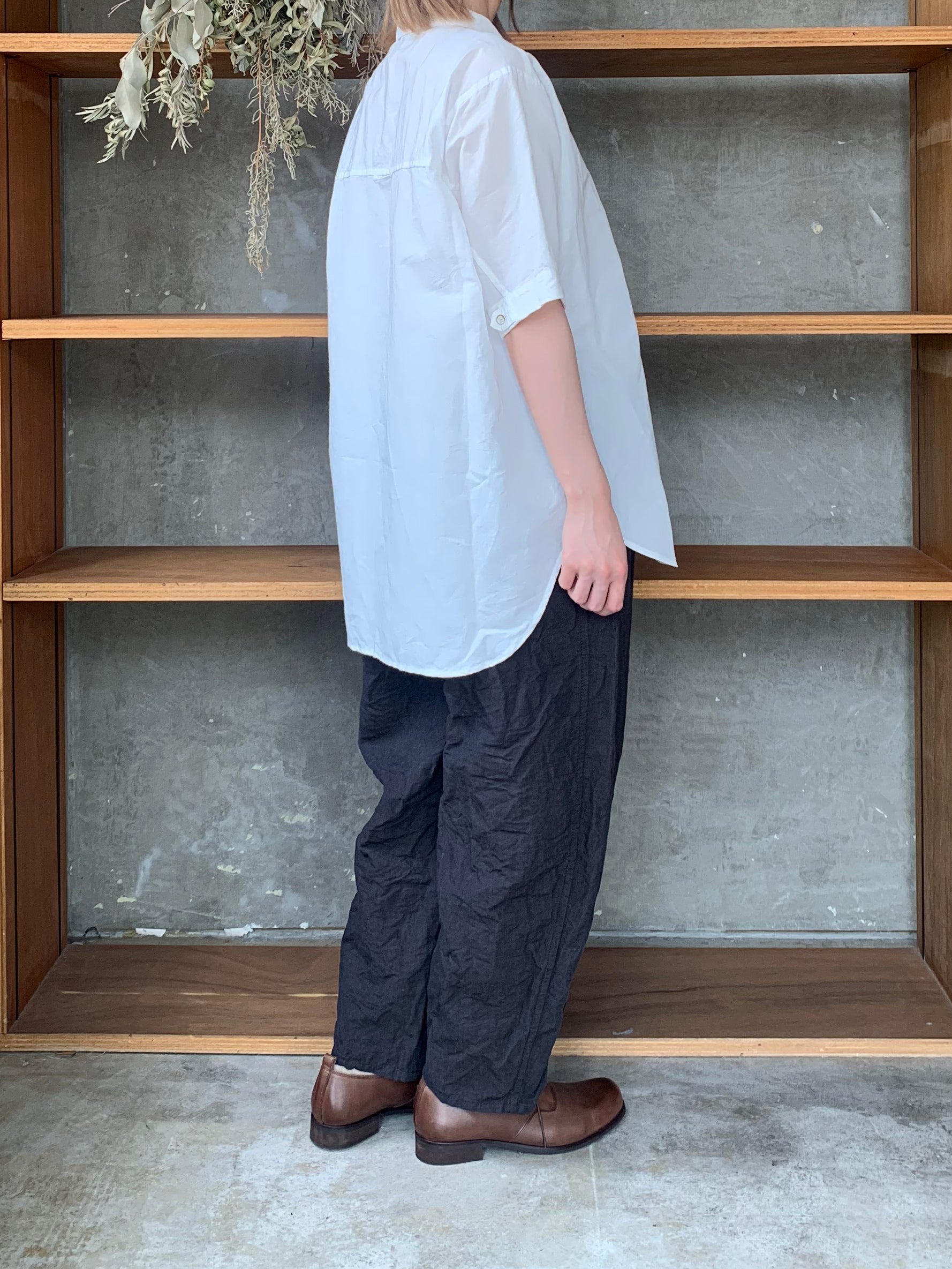Vlas Blomme / Cotton Ramie Poplin　半袖シャツ(Off White)