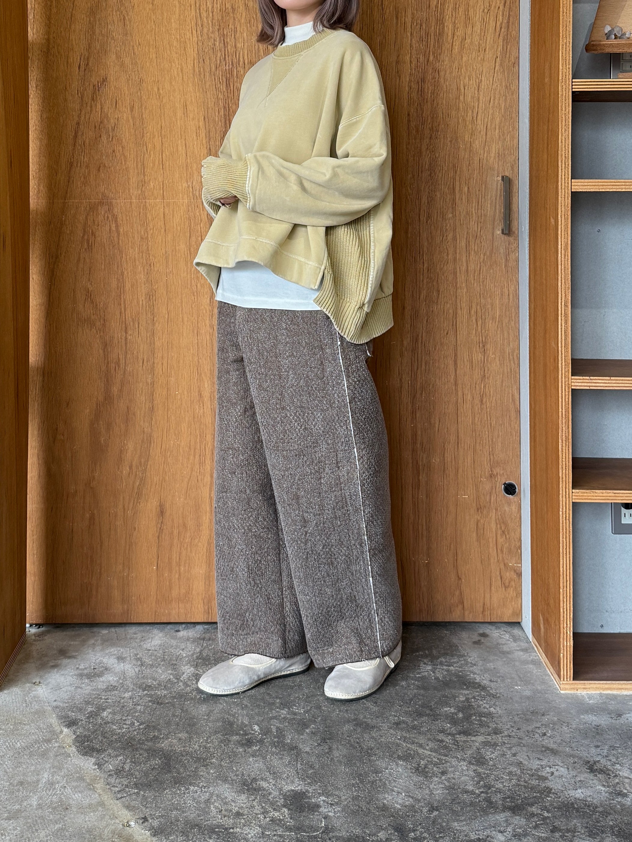 tumugu / コットン裏起毛×ニット プルオーバー（MILKY BEIGE）