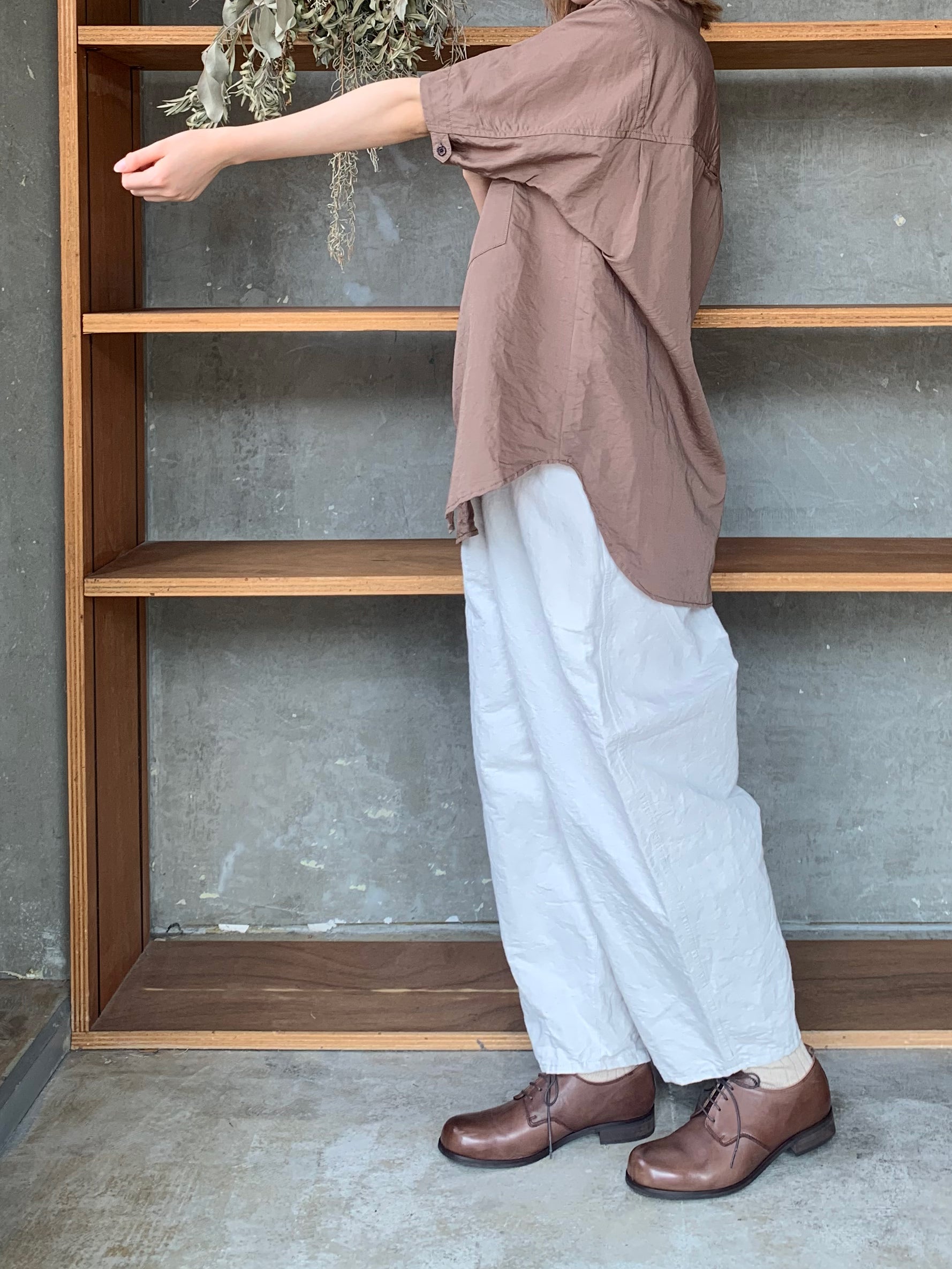 Vlas Blomme / Cotton Ramie Poplin　半袖シャツ(Olive)