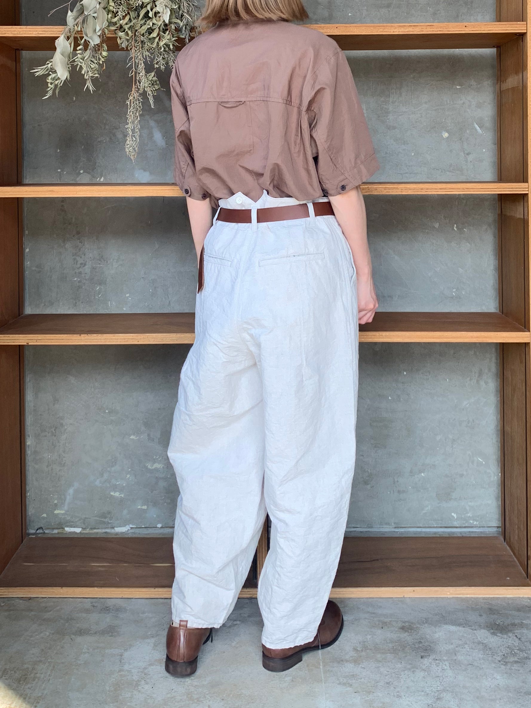 Vlas Blomme / Cotton Ramie Poplin　半袖シャツ(Olive)