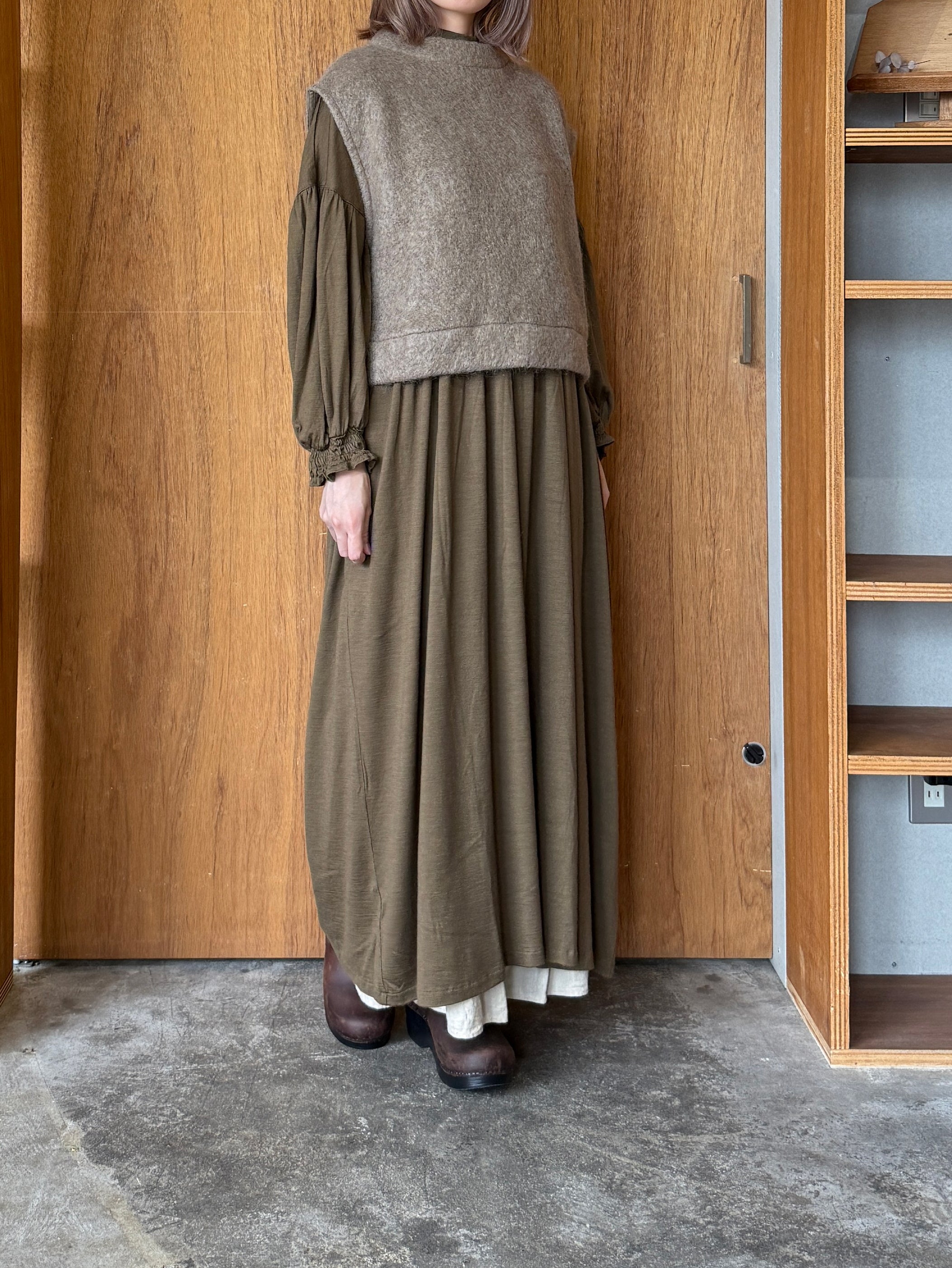 PARIS DE AOUNE /  シープヘアーモヘア ベスト（グレージュ）