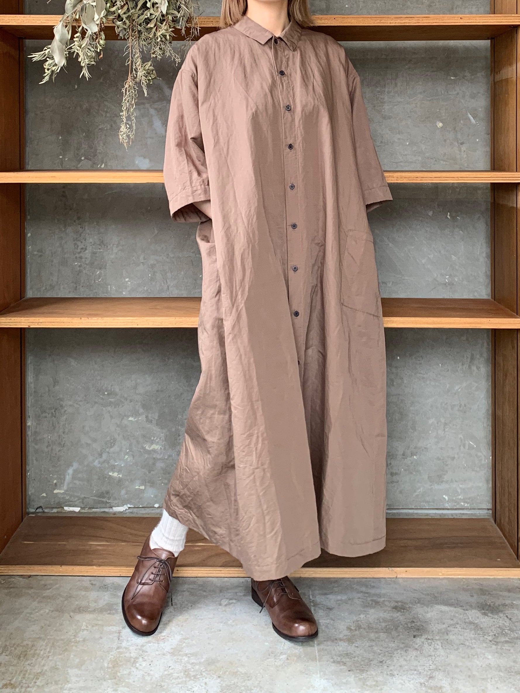 Vlas Blomme / Cotton Ramie Poplin シャツドレス(Olive)