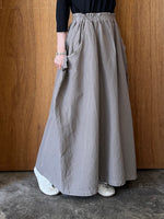 Vlas Blomme / サイドタックスカート  (Gray)