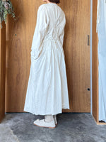 Vlas Blomme / C/L High Count カットオフジャンパースカート (Vintage White)