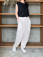 suzuki takayuki / linen tank top（black）