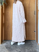 qiri / fleurs'lace jacquard gather one-piece (ピンク)