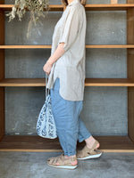suzuki takayuki / round-collar shirt（beige）